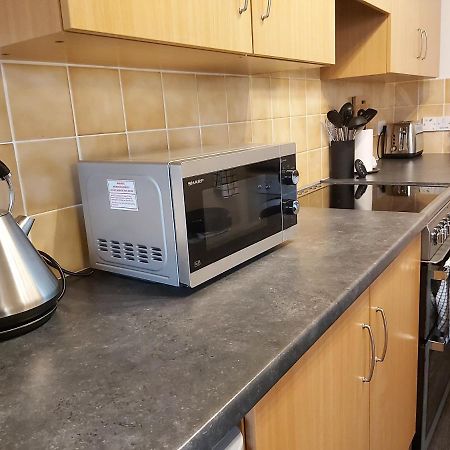 Inverness City Centre Apartment With Elevator And Google Chromecast Exterior foto