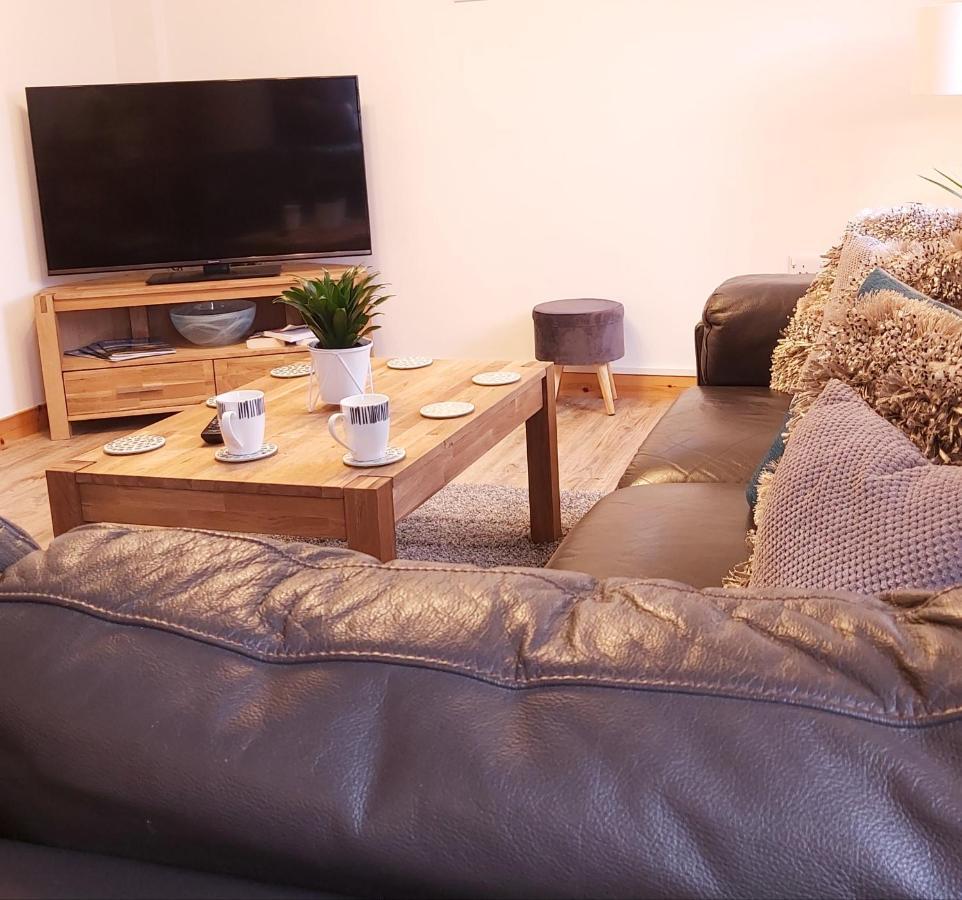 Inverness City Centre Apartment With Elevator And Google Chromecast Exterior foto