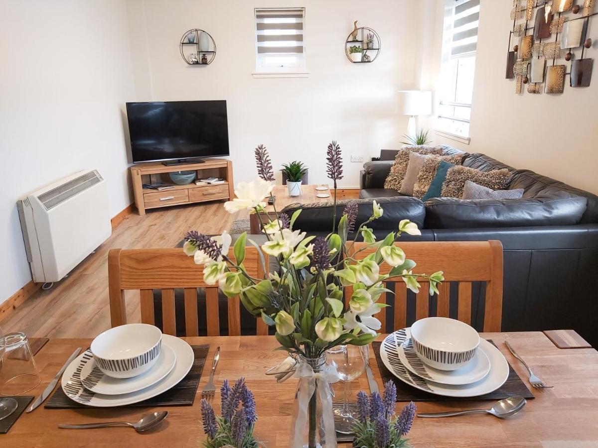 Inverness City Centre Apartment With Elevator And Google Chromecast Exterior foto